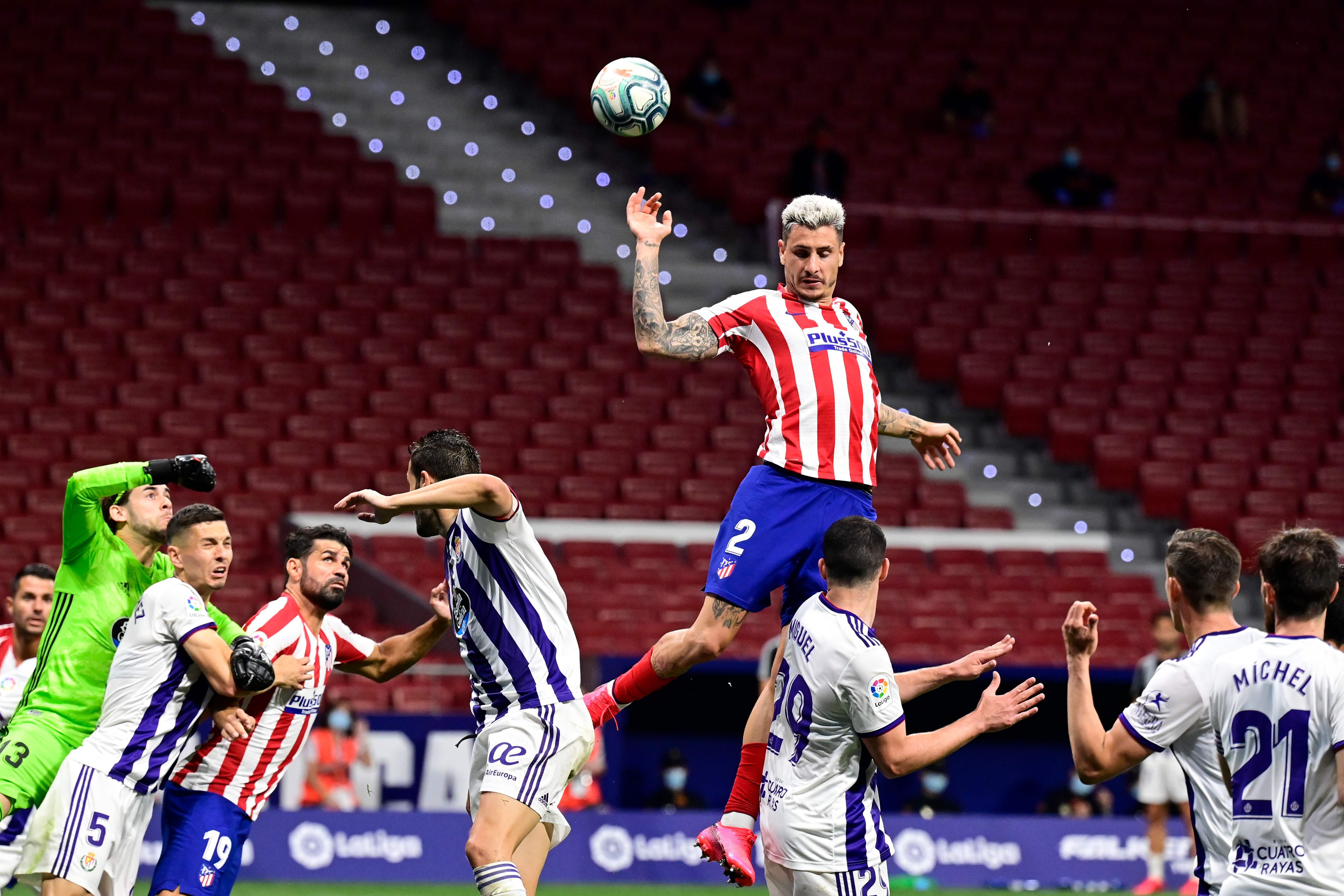 巴拉多利德战胜埃瓦尔,豪取三分! 巴拉多利德战胜埃瓦尔,豪取三分!