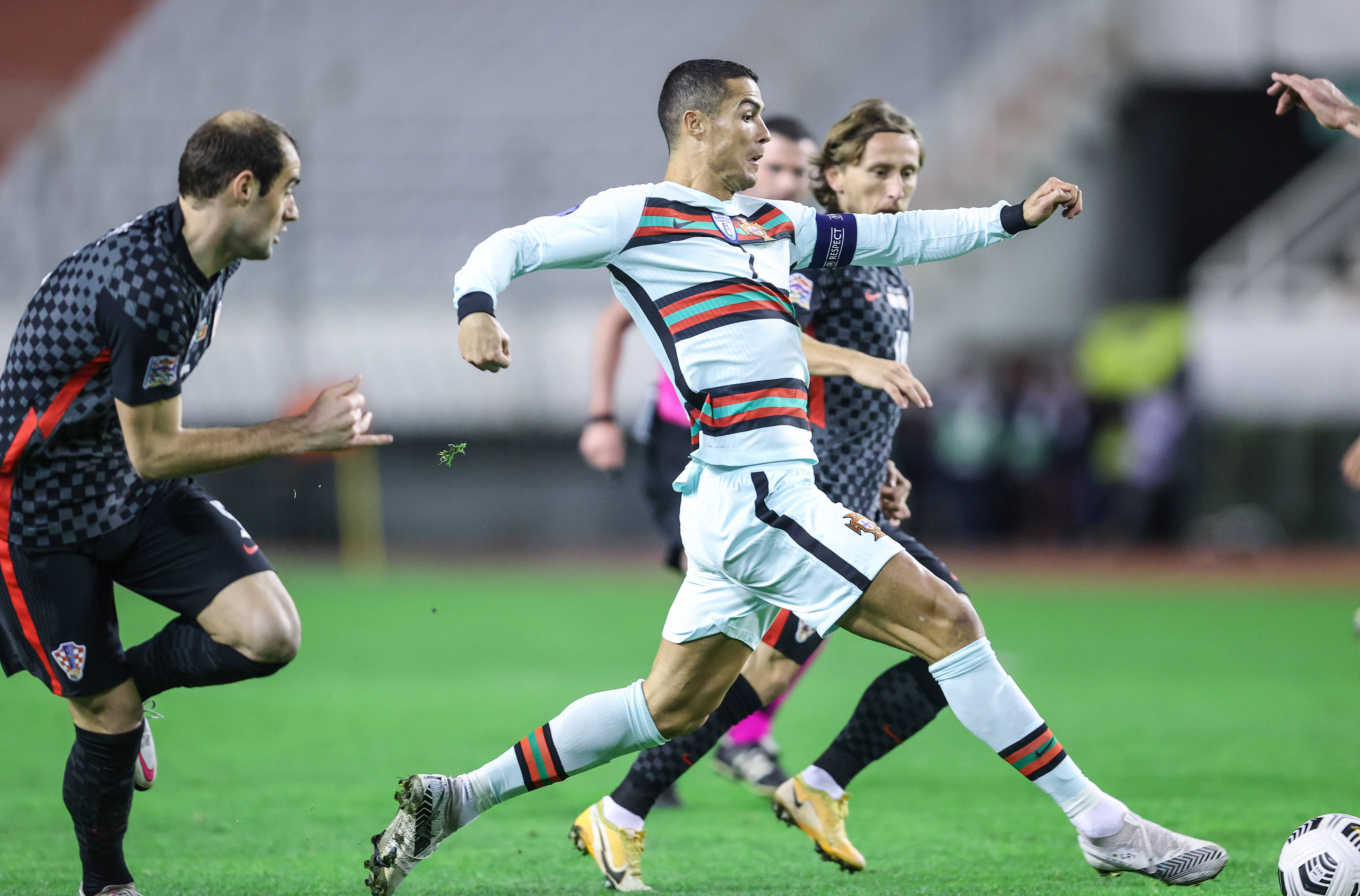 克罗地亚队险胜,小组出线前景一片光明 克罗地亚队险胜,小组出线前景一片光明